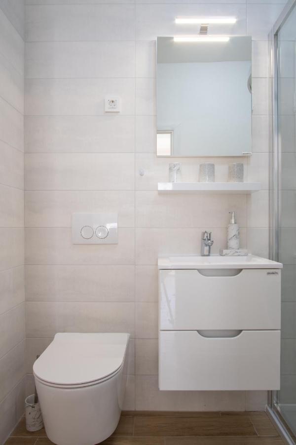 Apartman Soto พิโรวัซ ภายนอก รูปภาพ